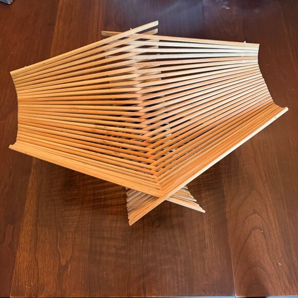 Expandable Wooden Foldable Fruit Basket & Display Stand - Picture 3 of 5